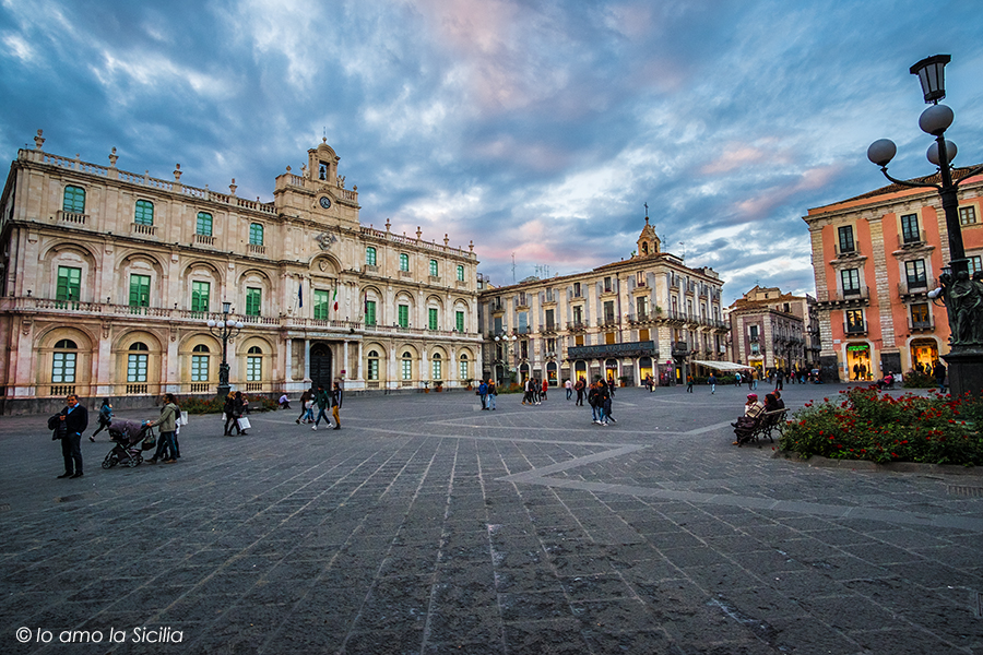 Piazza Università di Catania