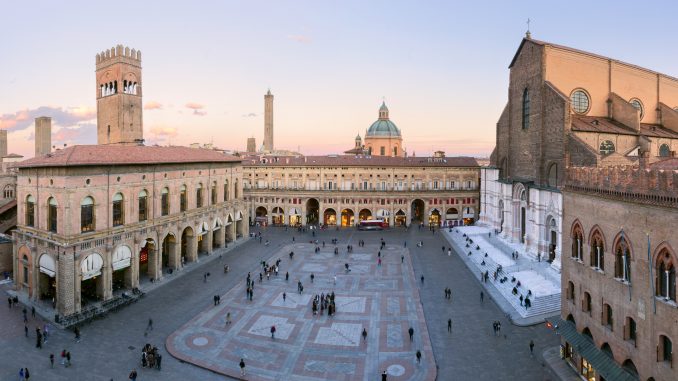 Itinerario a Bologna: Piazza Maggiore