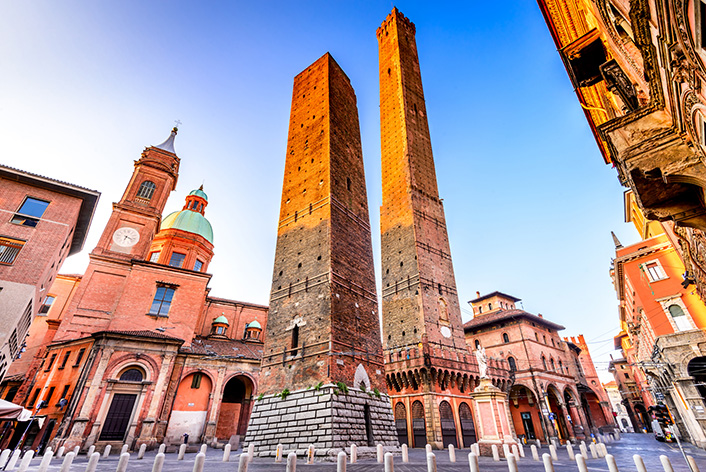 Bologna, Emilia-Romagna - Le due torri