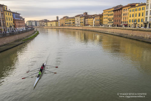 Pisa - Canottieri sul lungarno